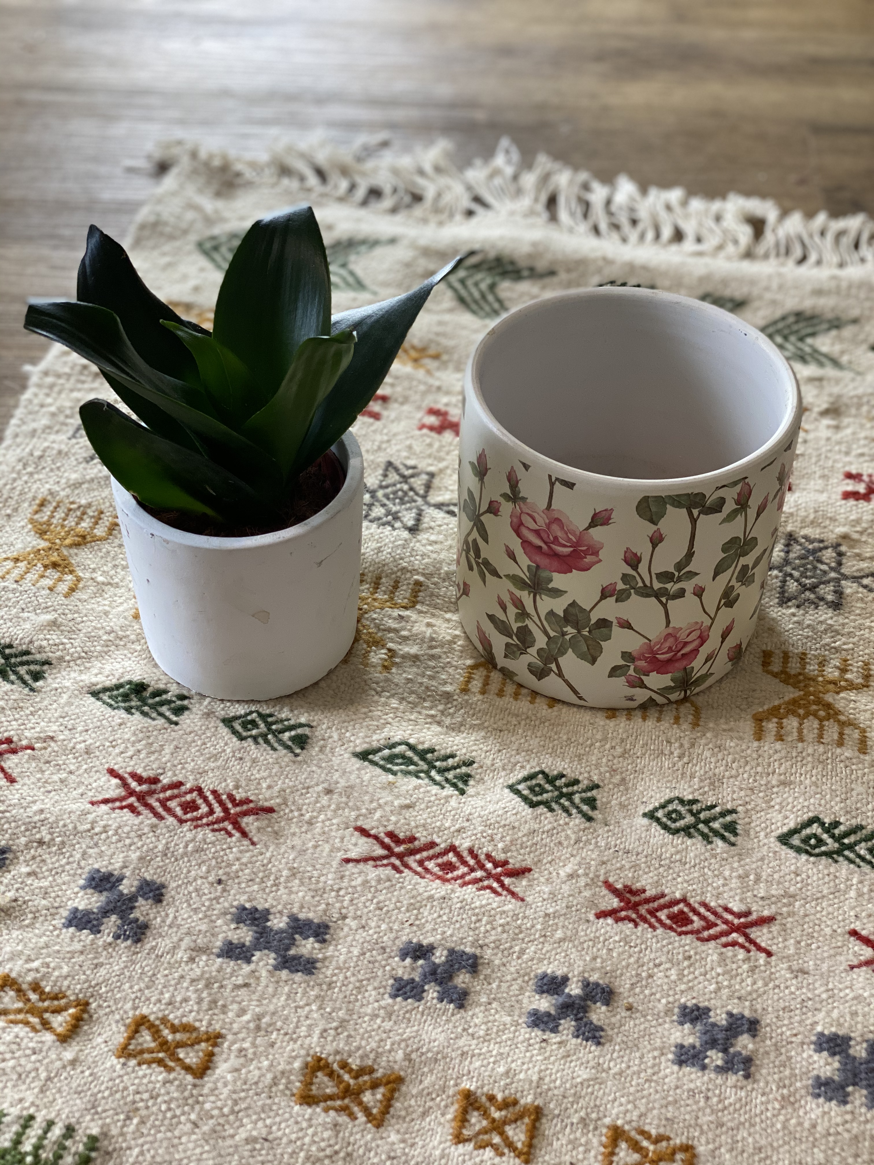 Cache-pot en terre cuite — réf. E7726